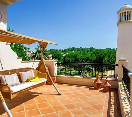 Sleeps 10 Pool Air Con Wifi *