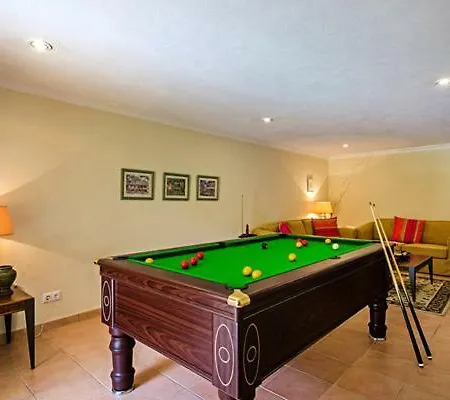 فيلة Sleeps 10 Pool Air Con Wifi فالي دو لوبو