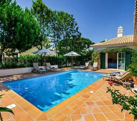 فيلة Sleeps 10 Pool Air Con Wifi *