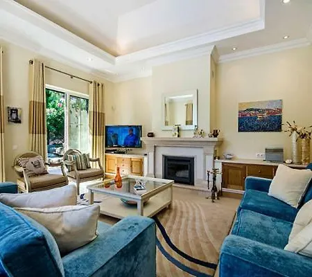 Sleeps 10 Pool Air Con Wifi فالي دو لوبو