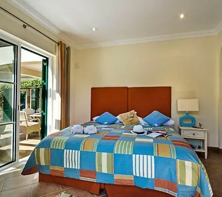 فيلة Sleeps 10 Pool Air Con Wifi *