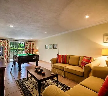 Sleeps 10 Pool Air Con Wifi *